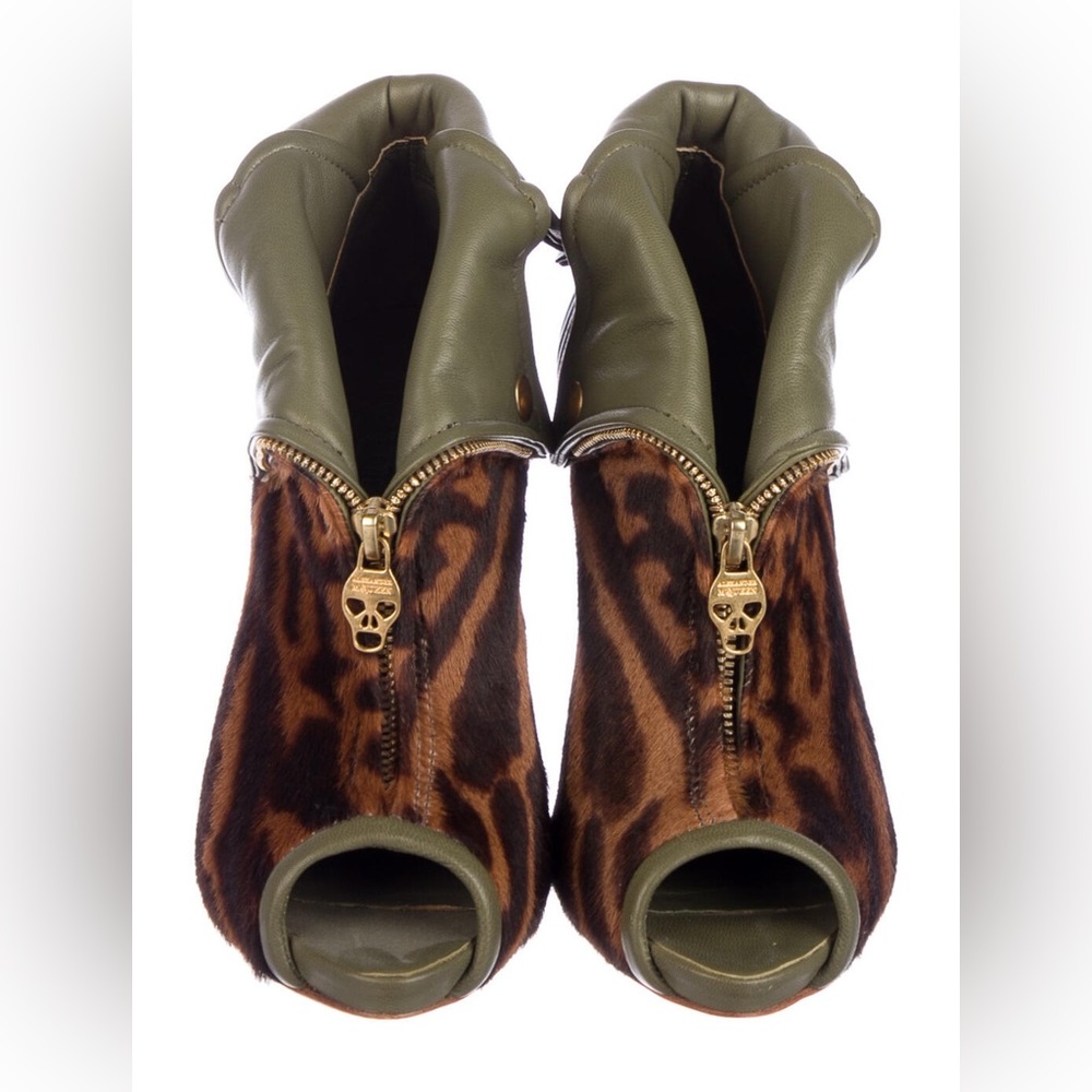 Alexander McQueen Ponyhair Animal Print Boots cheetah Leopard 41 10 10.5